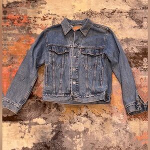 Levi’s 2000s Denim Standard Trucker Jacket